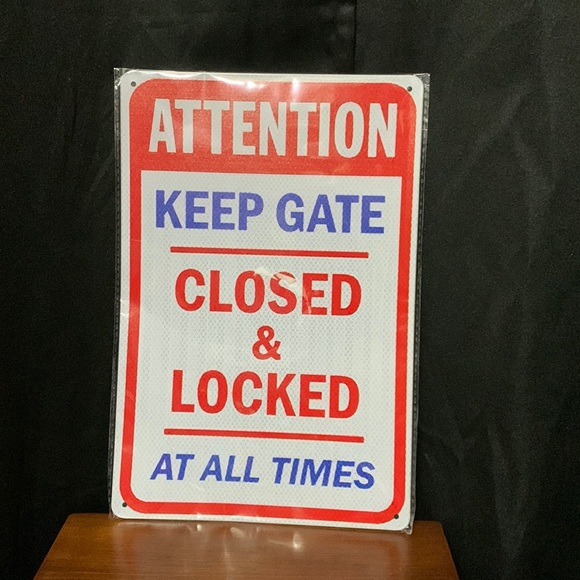 ? Other - 🎉HOST PICK🎉🆕 GATE SIGN FOR YOUR FENCE.